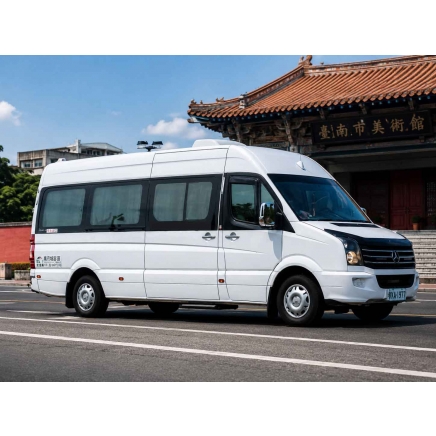賓士保母車