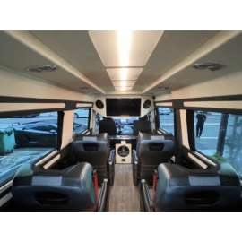 賓士保母車包車